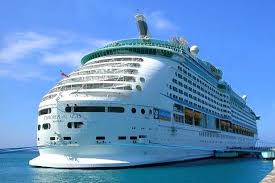 самый большой круизный лайнер в мире Allure Of The Seas Explorer Of The Seas There S Never Been A Cruise Ship Like This Enjoy One Of A Kind Features Like An Ice Skating Rink Biggest Cruise Ship Cruise Ship Cruise