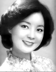 30 years ago today, Teresa Teng Li-chun died aged just 42. ⁠ ⁠ Her untimely  death