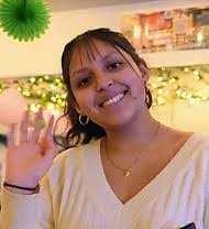 Sheena Howe's Instagram, Twitter & Facebook