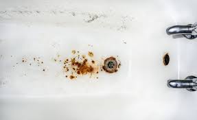 Emailoberflächen von badewannen polieren aufpolieren von badewannen badtechnik hamburg revitech/raparieren badewanne kunststoff badewanne. Rostflecken Auf Der Badewanne Anleitung Tipps Zum Richtigen Putzmittel