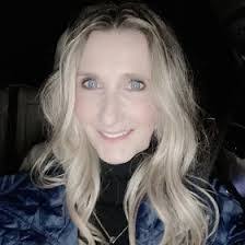 Debbie Starling's Instagram, Twitter & Facebook