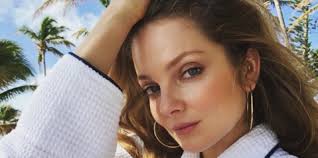 11 may 1987, hungary height: Mihalik Eniko Elkepesztoen Szexi Uj Fotojan Cosmopolitan Hu