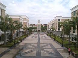 Университет и общий колледж и университет. Segi University College Kota Damansara