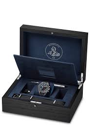 Speedmaster Hodinkee Steel Chronograph Watch 311 32 40 30 06 001 Omega Us Watches For Men Best Watches For Men Luxury Watch Box