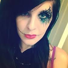 Becky Dodd (@BeckyADodd)