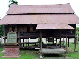 Mungkinkah rumah orang kebanyakan pada zaman melayu melaka dahulu seperti ini? Rumah Berusia 140 Tahun Di Negeri Sembilan Sedia Terima Tetamu Libur