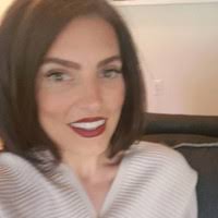 Erin Guiney's Instagram, Twitter & Facebook