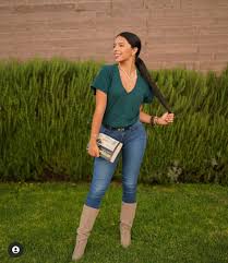 La llorona, dime cómo quieres, en realidad и другие песни. Angela Aguilar Poses Tight Jeans Awakens Praise The Canadian