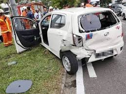 Maybe you would like to learn more about one of these? Penunggang Motosikal Maut Nahas Tiga Kenderaan