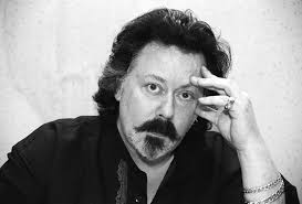 No celebration of DC's decision to publish SWAMP THING 88 is complete  without raising a toast to Michael Zulli, who pencilled it back in 1989. I  had met Michael a few years