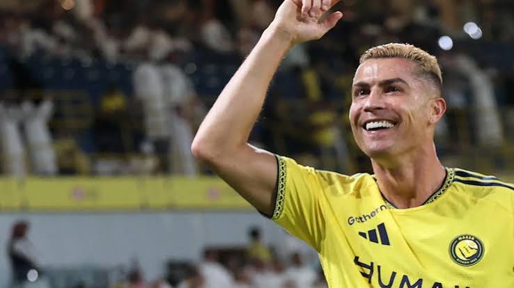 Cristiano Ronaldo marca em vit&oacute;ria do Al-Nassr e mira o mil&eacute;simo gol; veja o lance | GZH