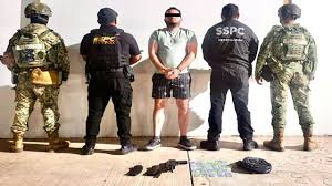 Omar García Harfuch confirmó la detención de Jesús Emir, alias “Compa  Güero” y/o “Radio 13”, en la colonia Universidad Oriente, en #Culiacán,  implicado en el ataque contra diputados de MC; se encargaba