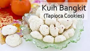 Kuih bangkit (coconut cream cookies). Kuih Bangkit Tapioca Cookies Malaysian Chinese Kitchen