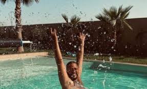 Le chanteur slimane et vitaa étaient parmi ses invités au micro de nrj. Slimane Et Vitaa S Installent A Marrakech