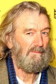 Clive Russell 🌟 7