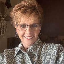 Valerie Bridgewater's Instagram, Twitter & Facebook