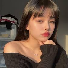 I'm not happy. Don't come___me. me. come 1. closer 2. near