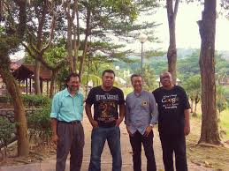 Seharum bunga mawar graceful symphony. Rawk Portal