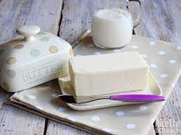 Come fare il burro in casa non è un segreto per noi, ma iniziare a vederlo come un ingrediente soggetto a creatività è un po' una novità. Come Fare Il Burro In Casa Ricettedalmondo It