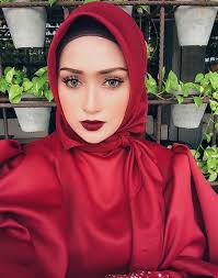 Terima kasih kepada semua yang mendoakan hafizh, kata suzana. Isteri Pelumba Motogp Malaysia Hafizh Syahrin Jadi Perhatian Media Luar Negara Kerana Cantik Vanilla Kismis