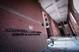 Saravanan menghadiri mesyuarat majlis sosial negara bilangan 1 tahun 2021 yang dipengerusikan oleh yab perdana menteri secara. Kementerian Sumber Manusia Pantau Pematuhan Majikan