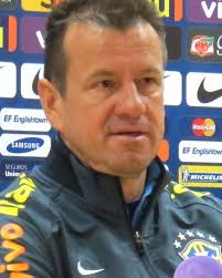 Resultado de imagem para dunga jogador seleção