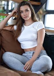 Darleen Josephine - Free pics, galleries & more at Babepedia