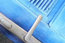 ► rezistenţă excelentă la zgâriere, uzură, apă, agenţi chimici; Top 5 Vopsele Pe Baza De Apa Pentru Proiecte Diy Gabi Ralea Diy Decor Living