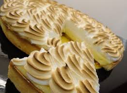 Ingredients Tarte Et Meringue Une Pate Sucree 2 Oeufs 120g De Sucre 75g De Beurre 2 Citrons 2 Blan Tarte Au Citron Recette Tarte Citron Meringuee