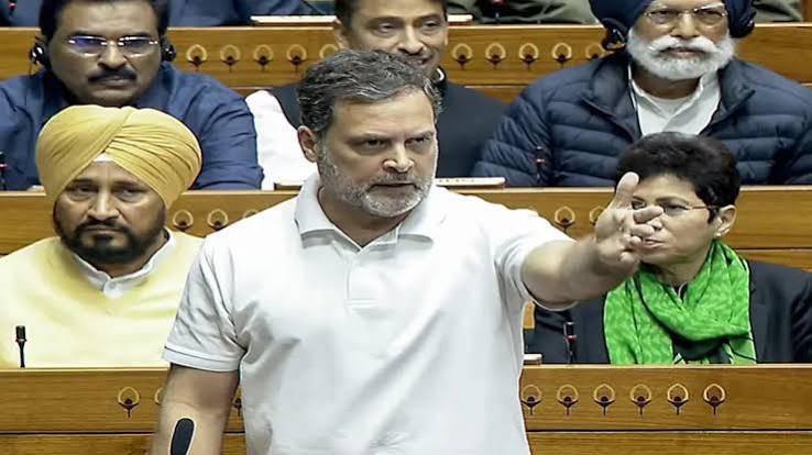 तरुण पिढीला घाबरवून गप्प बसवता येणार नाहीखासदार राहुल गांधींचा केंद्र सरकारवर घणाघात