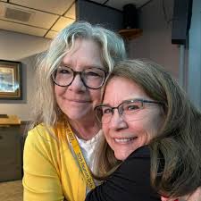 Donna Hawk (@bydonnahawk) • Instagram photos and videos