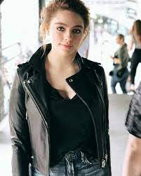 Pin On Danielle Rose Russel