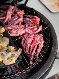 Gegrillter Pulpo Salat Oktopus Vom Big Green Egg Grill Rezept Pulpo Salat Oktopus Gegrillte Meeresfruchte