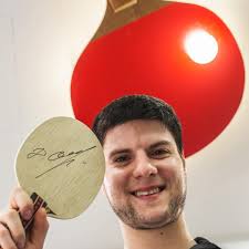 Sin Ten Sports 新田| Throwback to Ovtcharov visiting our store during his  trip to Singapore 🏓🇸🇬🇩🇪 #2015 #Sintensports #dimitrijovtcharov #Donic  #tabletennis...