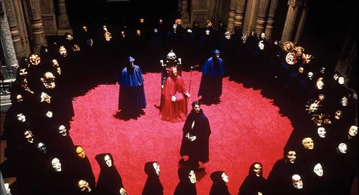 Eyes Wide Shut is an Essential Holiday Classic - Guy Denton - The Dispatch