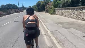 Would you like to see what my day looks like? Sports, shower... and a lot  of fun !...