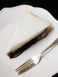 Since the 1940s, it has become popular as a topping for white cake, especially at weddings. Hawaiian Chocolate Haupia Coconut Pie Eva Bakes