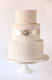 Elegant Wedding Cakes Simple Gorgeous Wedding Cakes To Inspire Team Wedding Blog Simple Wedding Cake Wedding Cake Toppers Wedding Cakes