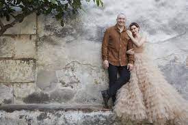 There is no information available about her education as she maintains her life private and confidential. Altair Jarabo Habla De Su Compromiso Con Frederic People En Espanol