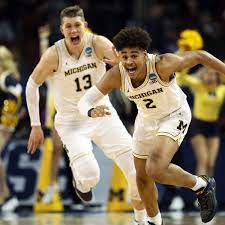 Michigan S Jordan Poole Hit Buzzer Beater Identical To Houston Winner In Hs College Basketball Fans Usc Basketball Michigan Athletics