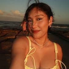 Andrea Coronado (@andreayazcc)