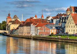 Außerdem belegt regensburg platz 55 der größten städte deutschlands. Regensburg Germany Its Unexpected Pleasures Neverstoptraveling