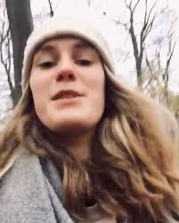 Hör och häpna denna torsdagskväll! Fantastiska @linnearydqvist kommer att  bjuda på skönsång utan dess like imorgon fredag