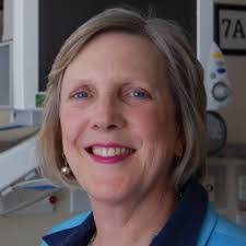 Lisa Bitonti's Instagram, Twitter & Facebook