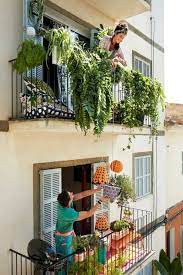 60 Awesome Small Balcony Decor To Make Your Apartment Look Great 2019 Page 22 Welcome Small Balcony Decor Balcony Decor Small Balcony Garden