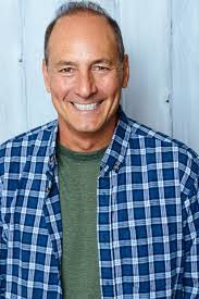 Marcy Owens's Instagram, Twitter & Facebook