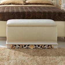Disponibile nelle larghezze 80 e 90 e nelle lunghezze 190 o 200 centimetri. Pouf Contenitore Scendiletto Dal Design Classico Zais Made In Italy