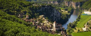 Restaurantes cerca de eglise de saint cirq lapopie: Hotel Spa Le Saint Cirq