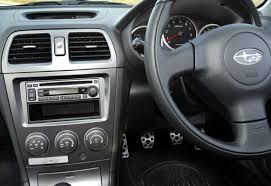 Start up, engine, and in depth tour. Used Subaru Impreza Review 1998 2005 Carsguide