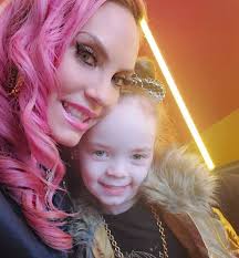 Coco austin reveals how she's changed since baby chanel's birth, the former model answers our burning parenting questions! Coco Austin Raises Controversy By Breastfeeding Her Baby After 4 Years Saudi 24 News
